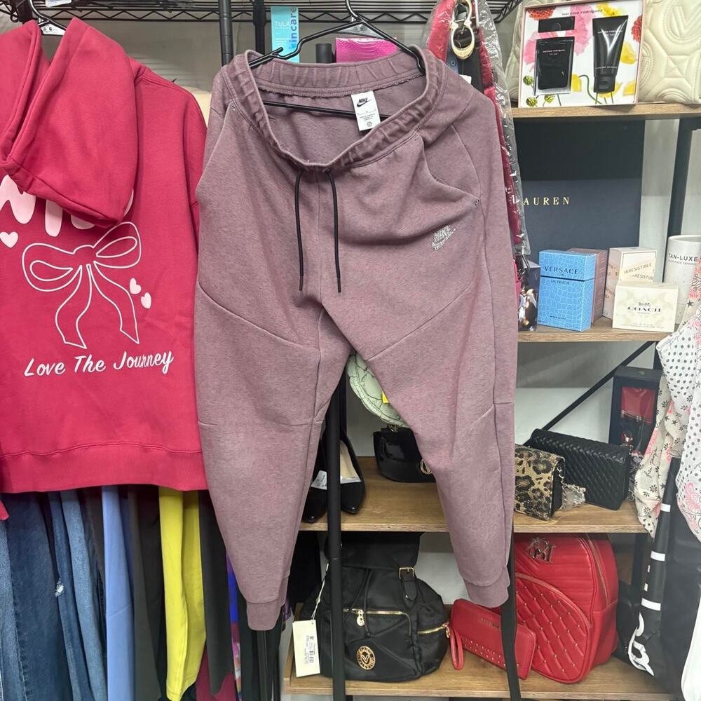 Nike purple sweatpants with pockets